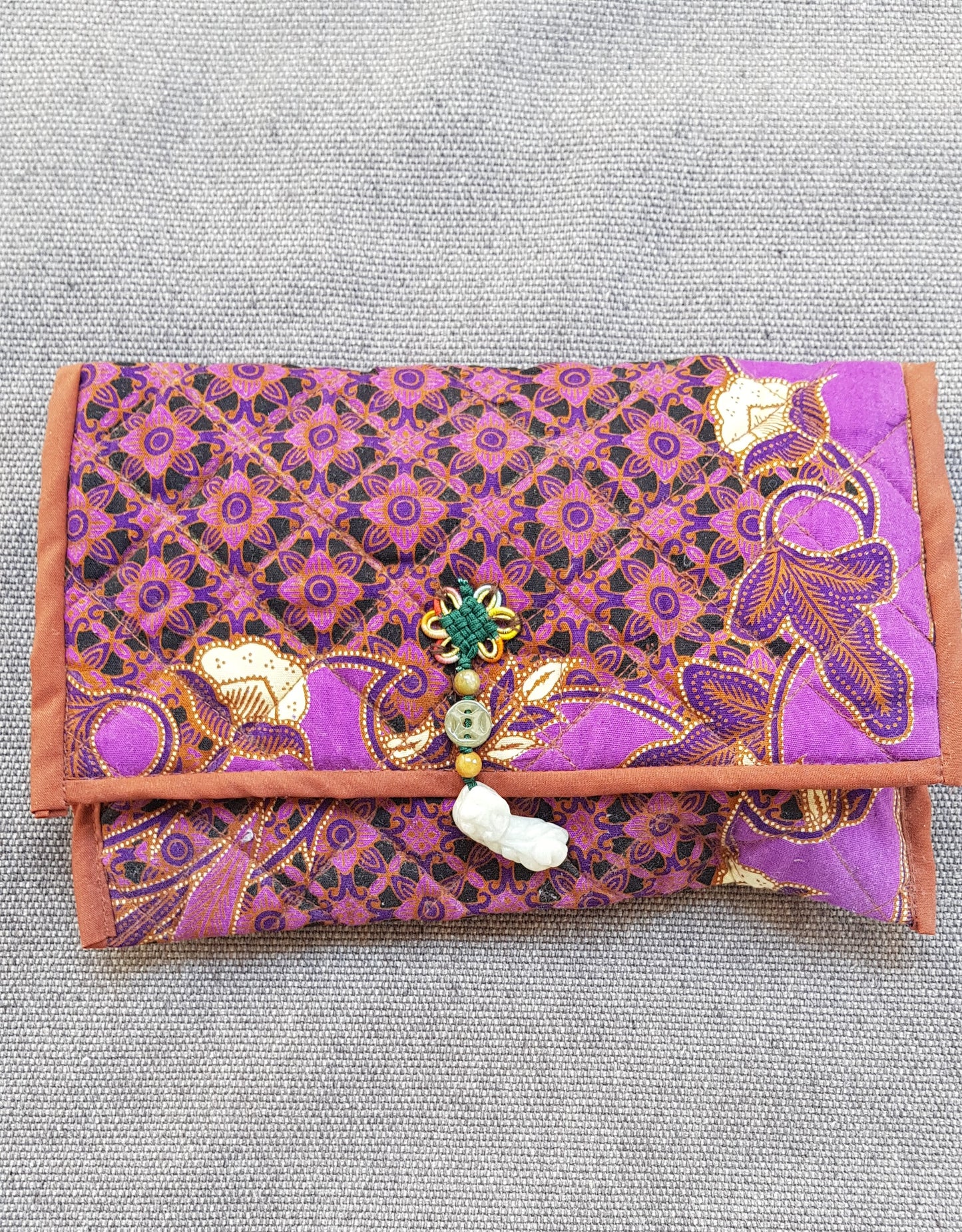 Cosmetic Bag with Jade detailed clasp